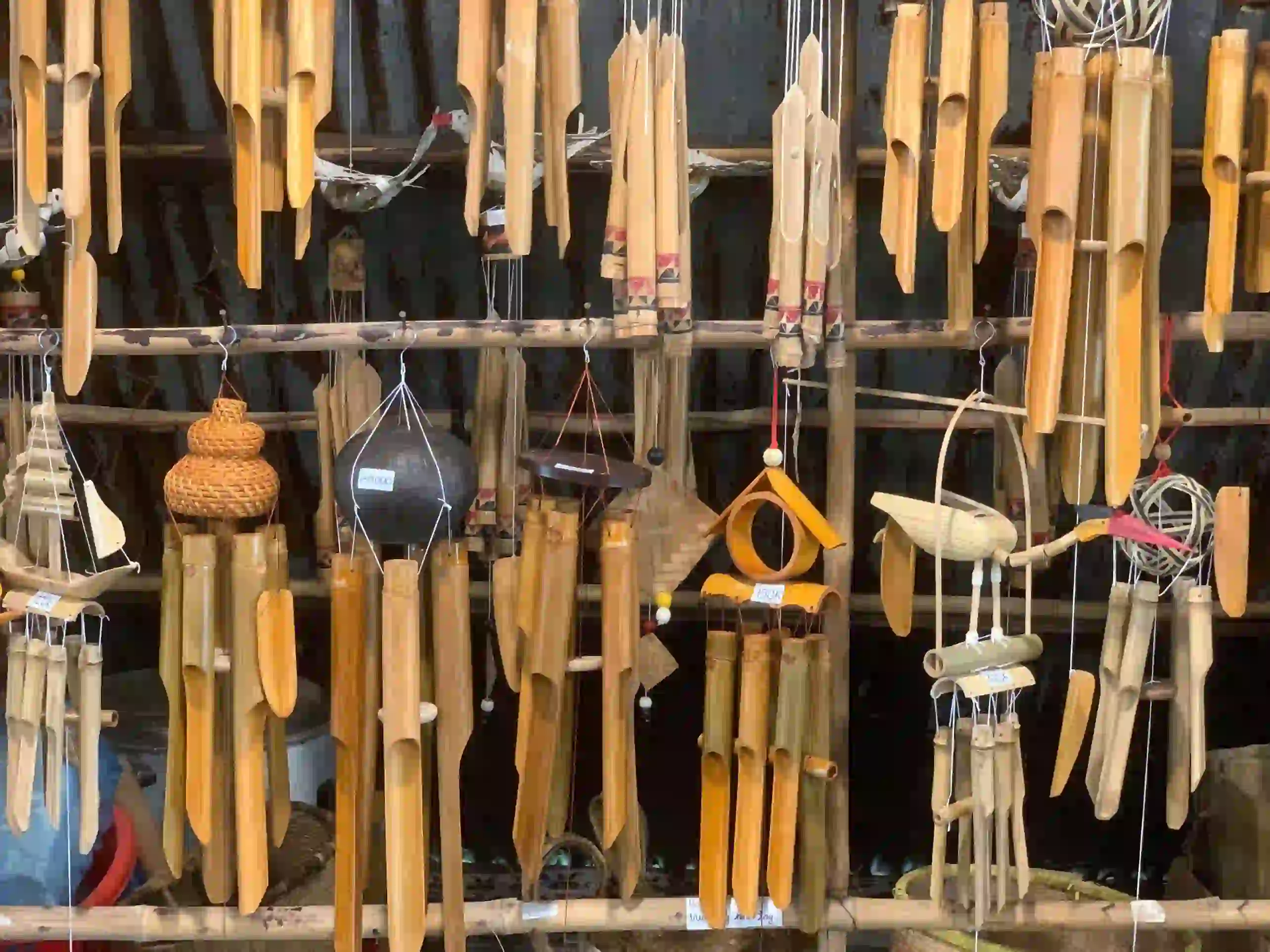 CHUÔNG GIÓ BẦU